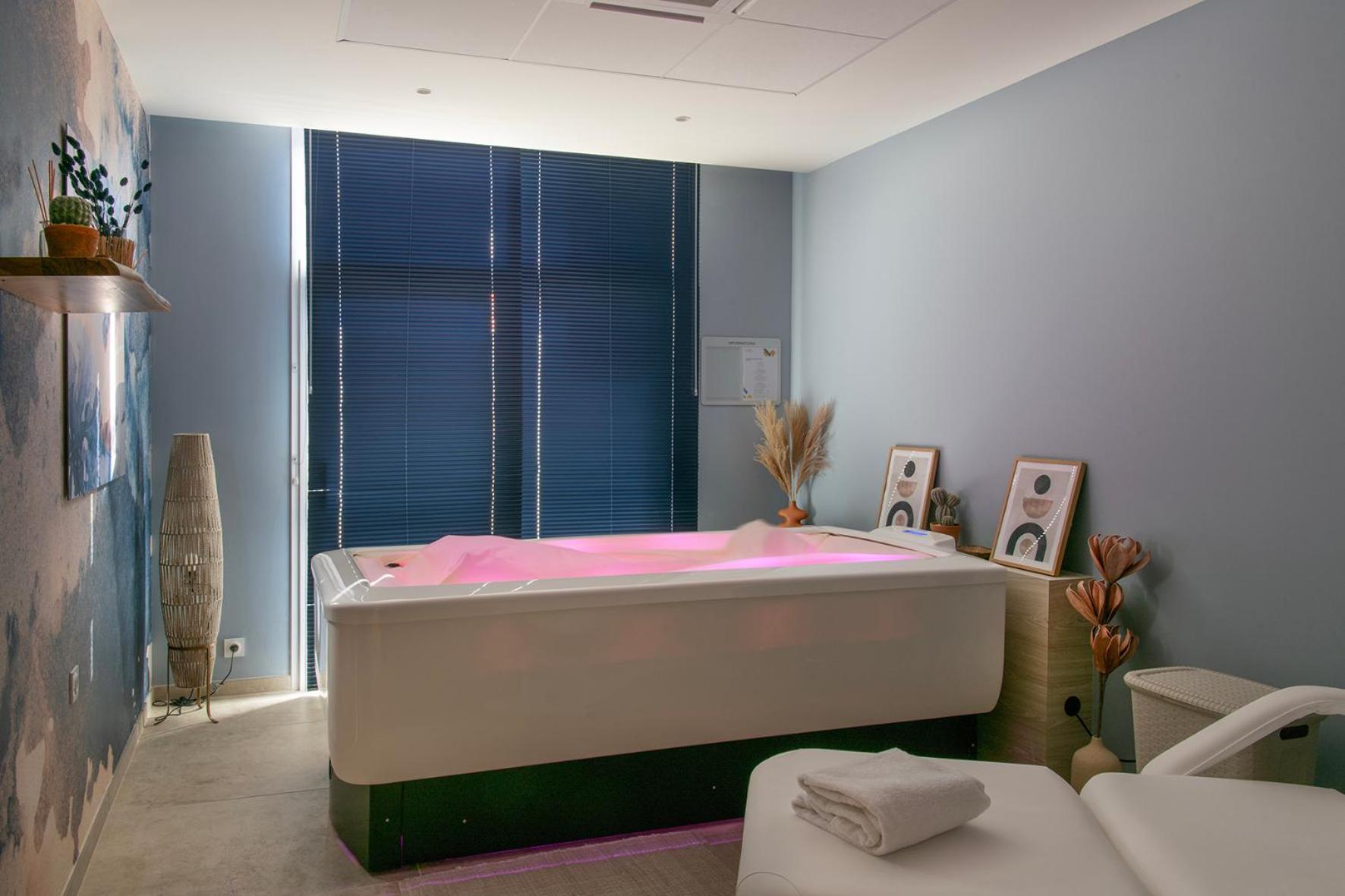 Residence Services Seniors - Domitys Les Jardins D'Ahna Dinan Buitenkant foto
