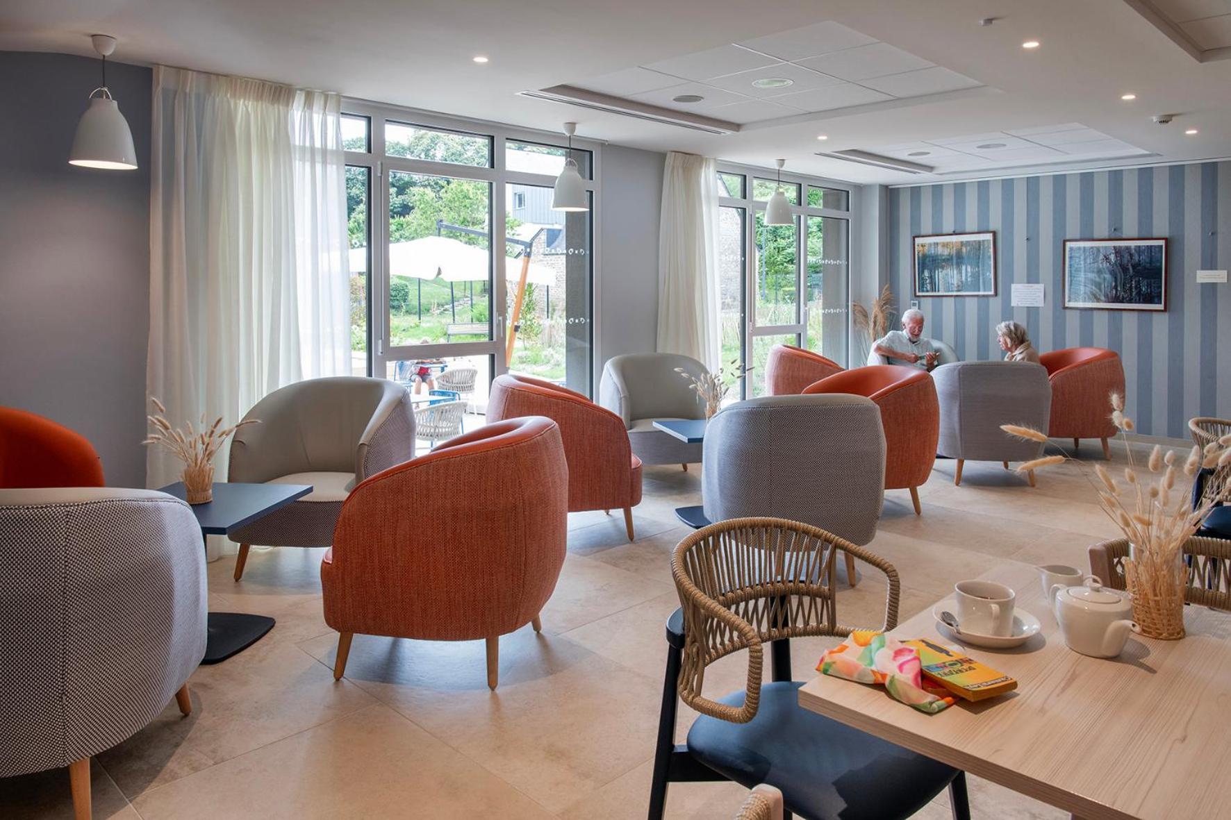 Residence Services Seniors - Domitys Les Jardins D'Ahna Dinan Buitenkant foto